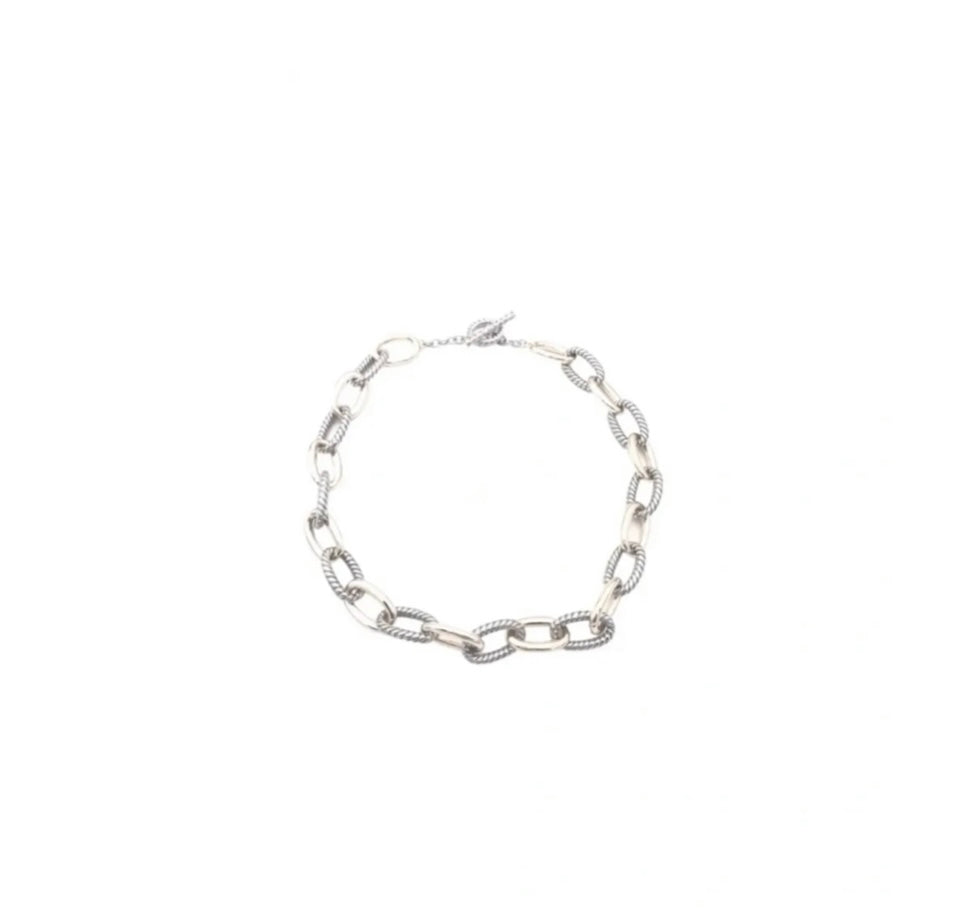 Oval Link Toggle Necklace