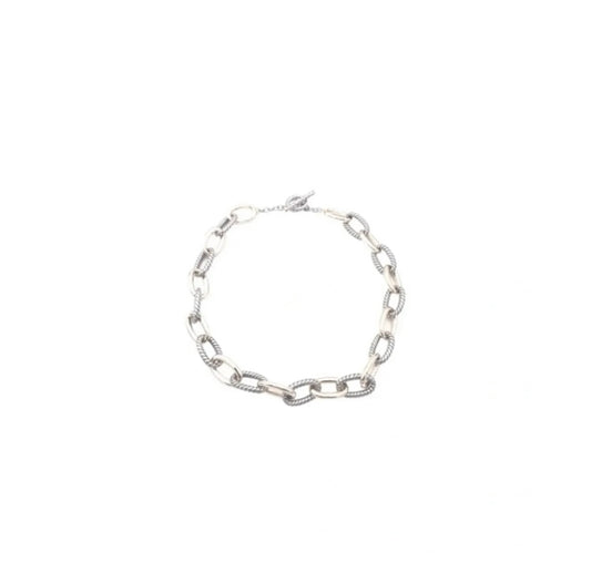 Oval Link Toggle Necklace